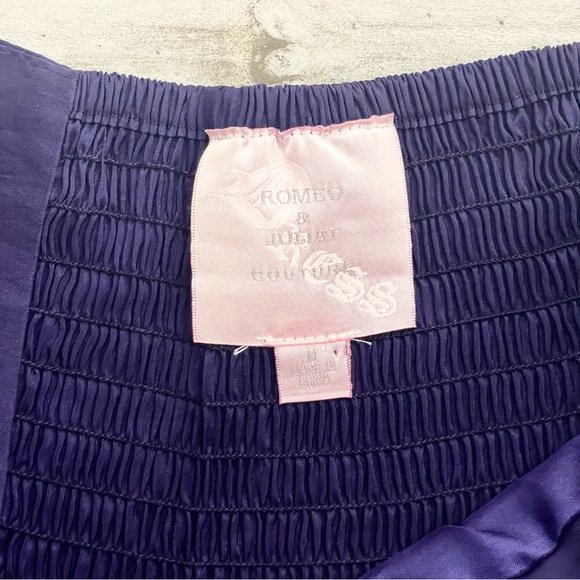 ROMEO & JULIET COUTURE Strapless Pleated Cocktail Mini Dress - Picture 6 of 8